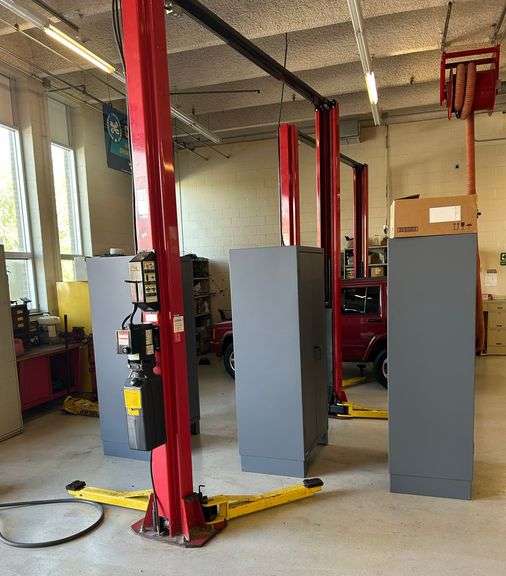 Wheeltronic Vehicle Lift System
