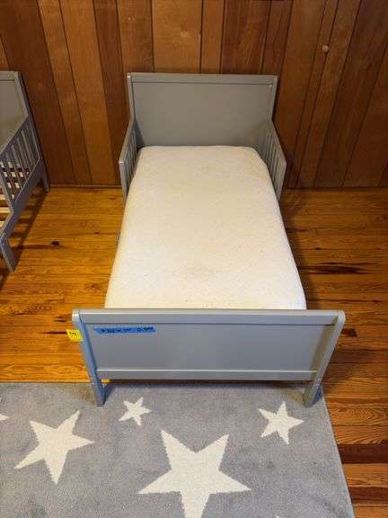 Delta Children Toddler Bed