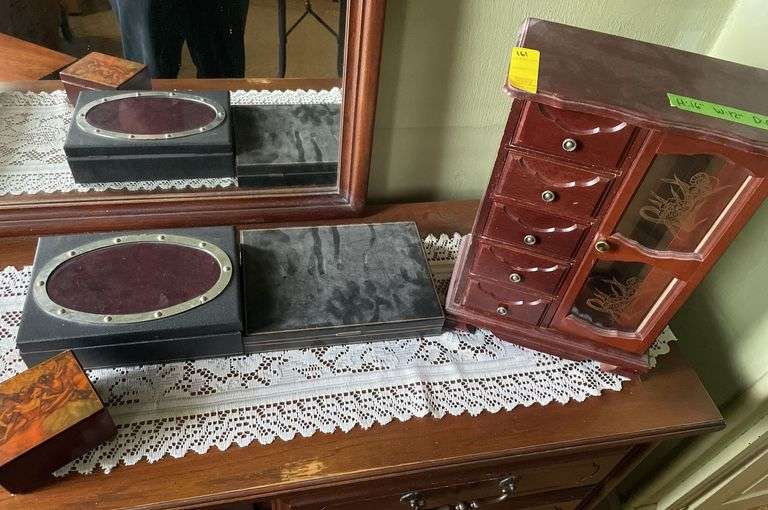 4 Jewelry Boxes
