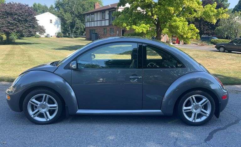 2005 Volkswagen New Beetle GLS 1.8T 3VWCD31C75M414891