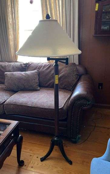 Wooden Floor Lamp with Adjustable Arm