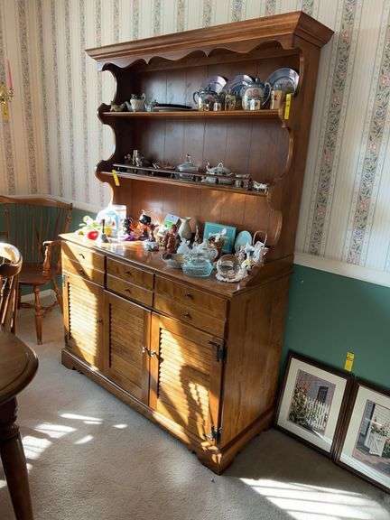 Ethan Allen Hutch