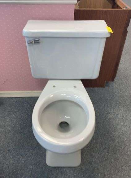 Mansfield Toilet