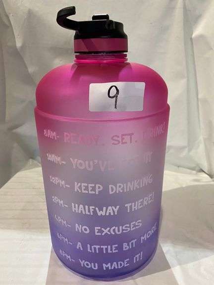 KEEP TRACK OF YOUR WATER DRINKING JUG