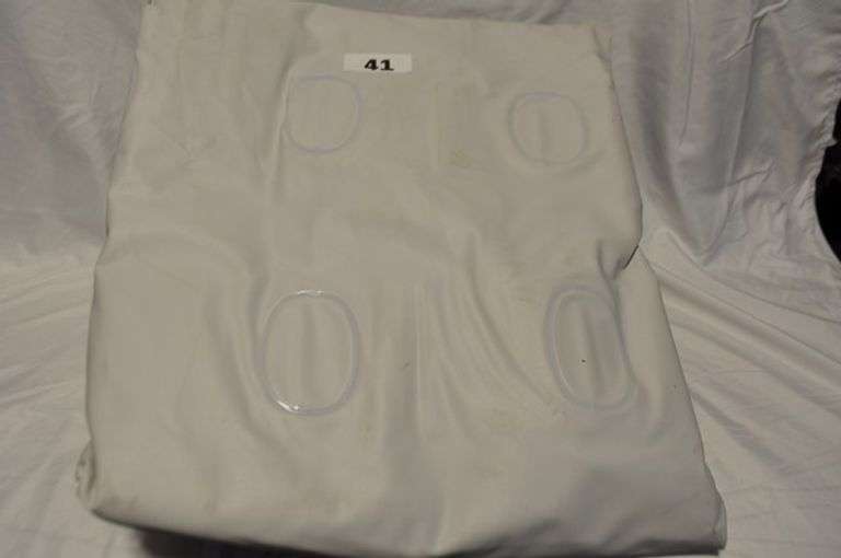 INTEX QUEEN SIZE AIRMATRESS W/BUILT IN PUMP