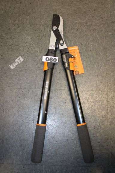 [MSRP: $32.29] Fiskars 24" Loppers