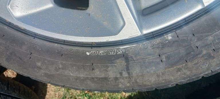(4) 20 INCH CHEVY TIRES AN WHEELS