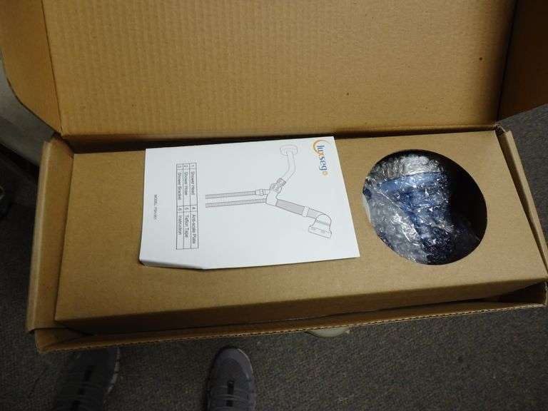 NEW! LUXSEG SHOWER HEAD