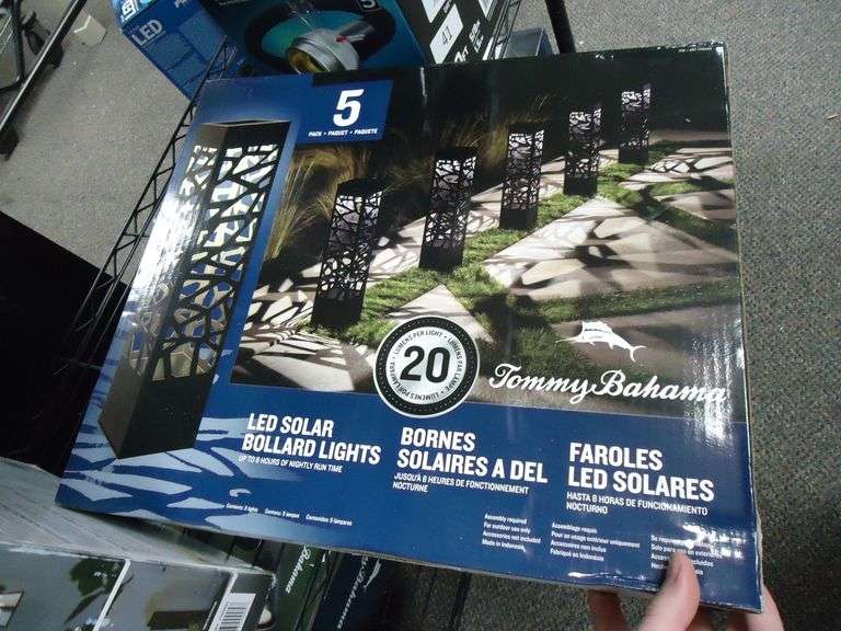NEW! TOMMY BAHAMA 5-PACK OF LED SOLAR BOLLARD LIGHTS