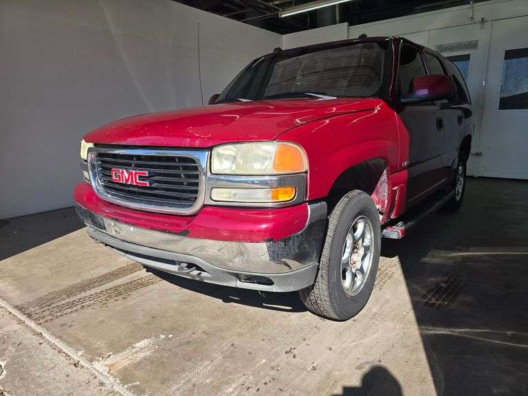 2005 GMC YUKON DENALI VIN# 1GKEK63U45J131861 HAS KEY HAS TITLE RUNS AN DRIVES