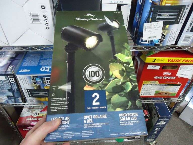 NEW! TOMMY BAHAMA 2-PACK OF LED SOLAR SPOTLIGHTS
