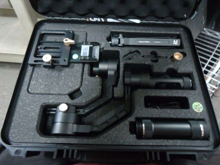 ZHIYUN CRANE PLUS CAMERA STABILIZER GIMBAL