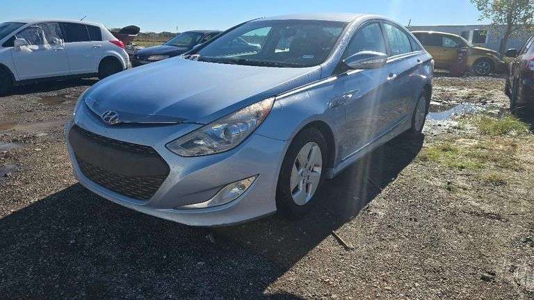 2012 HYUNDIA SONATA HYBIRD VIN# KMHEC4A40CA056441 NO KEY HAS TITLE