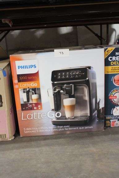 PHILIPS 3200 SERIES FULLY AUTOMATIC ESPRESSO MACHINE MILK FROTHER
