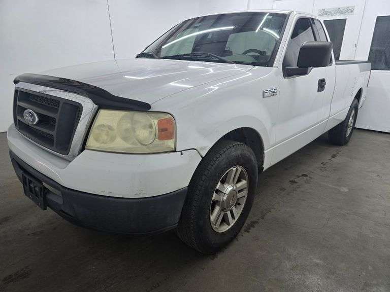 2004 FORD F150 VIN# 1FTRF12W94NA78850 HAS KEY HAS TITLE RUNS AN DRIVES
