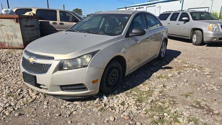 2012 CHEVY CRUZ VIN# 1G1PC5SH4C7222616 HAS KEY HAS TITLE RUNS AN DRIVES