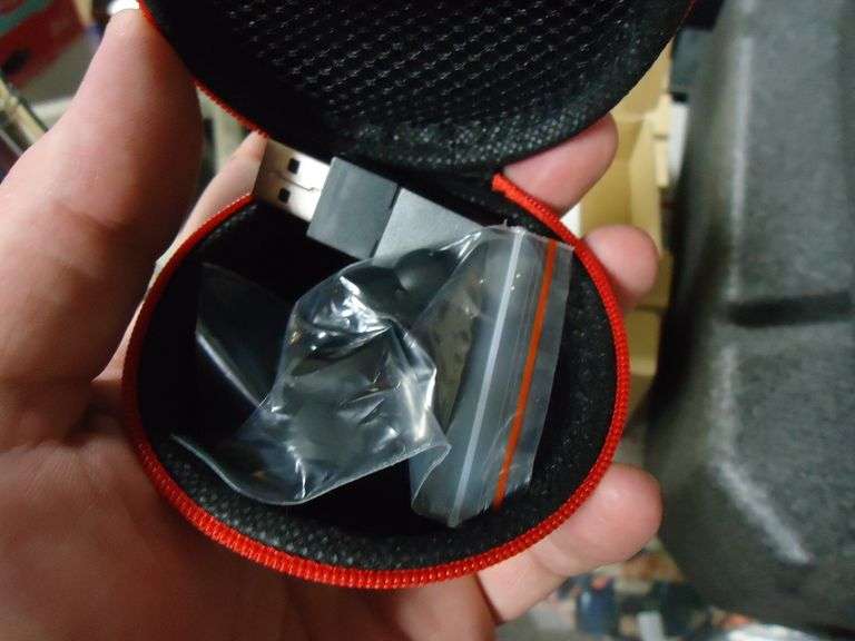 NEW! WIRELESS EARBUD