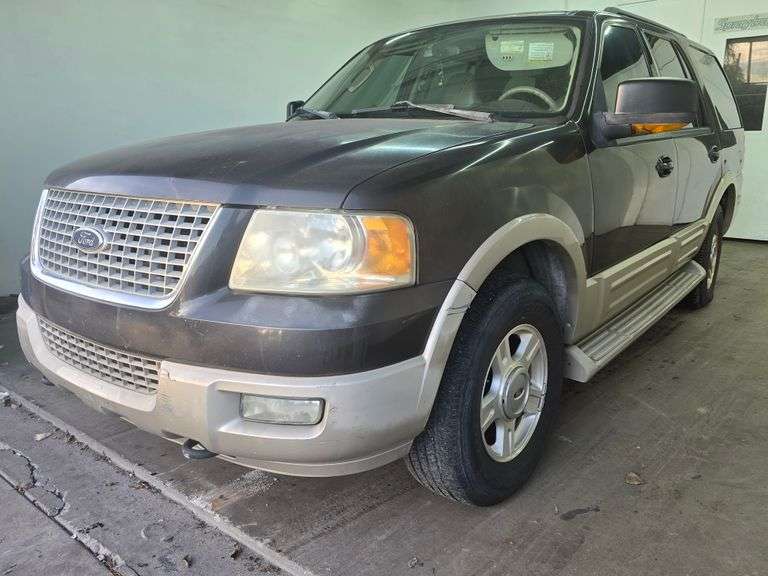 2005 FORD EXPEDITION VIN# 1FMFU18575LA79186 HAS KEY HAS TITLE