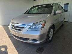 2005 HONDA ODYSSEY VIN# 5FNRL38615B050651 HAS KEY HAS TITLE
