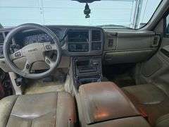 2005 GMC YUKON DENALI VIN# 1GKEK63U45J131861 HAS KEY HAS TITLE RUNS AN DRIVES