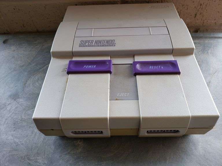 SUPER NINTENDO CONSOLE