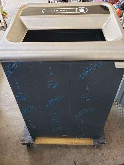 3M COMMERCIAL TRASHCAN
