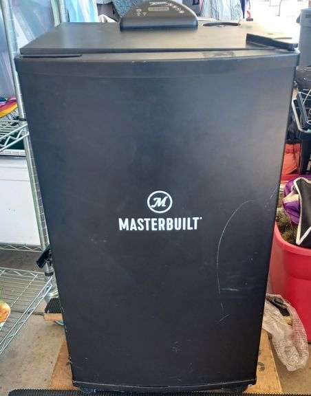 Masterbuilt Electric Smoker
