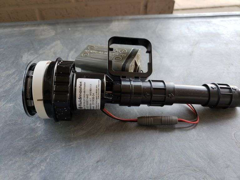 FLUIDMASTER ACTIVATE ACTUATOR W/BATTERY COMPARTMENT