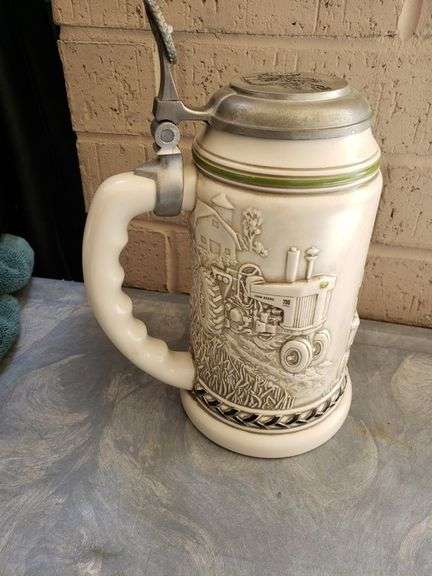 JOHN DEERE COLLECTIBLE STEIN #06652