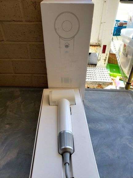 IONIC BLOW DRYER