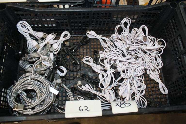 SMALL CABLES INCLUDING USB TO LIGHTING CABLES, USB TO MICRO USB, 3.5mm AUX TO AUX ECT
