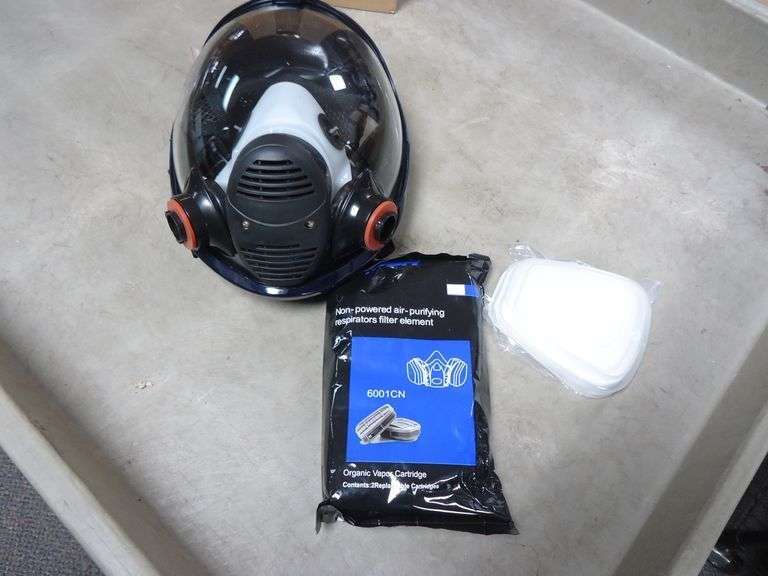 NEW! GAS MASK