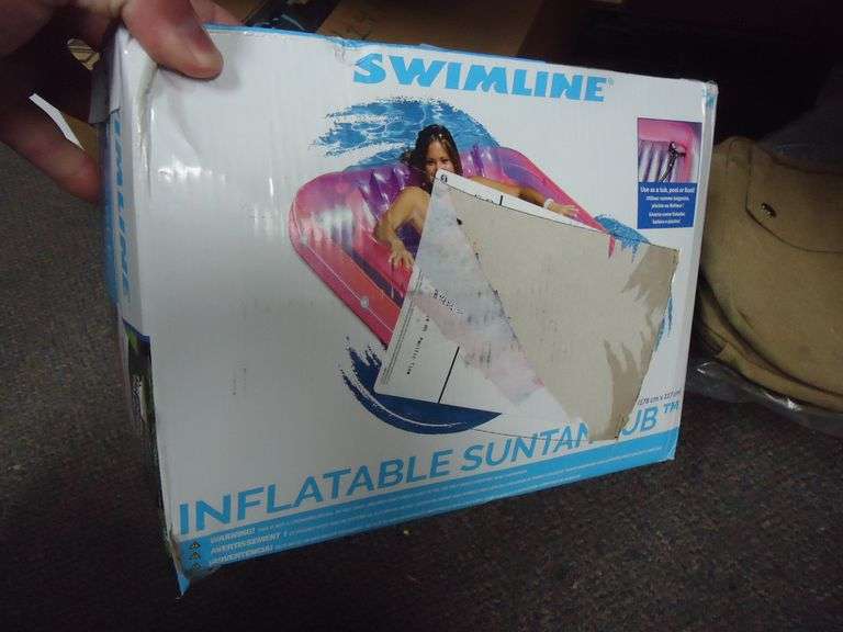 SWIMLINE INFLATIBLE SUNTAN TUB