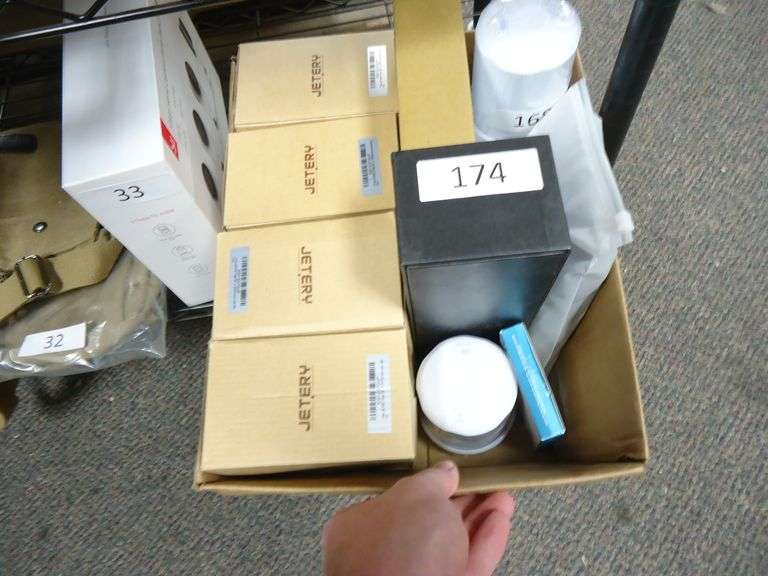 LOT OF ASSORTED ITEMS