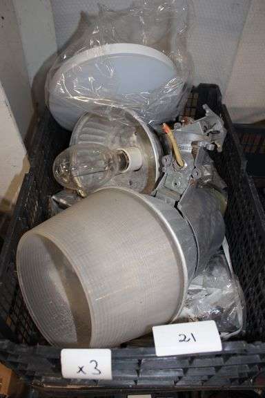 LIGHTING FIXTURES INCLUDING LARGE ALUMINUM OUTDOOR SPOTLAMPS, WHITE FLUSH MOUNT LED CEILING FIXTURE, ECT