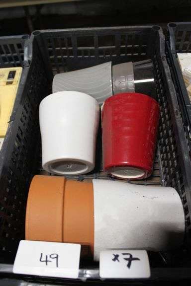 CERAMIC POTS APROX 6"H WITH 5" TOP DIA