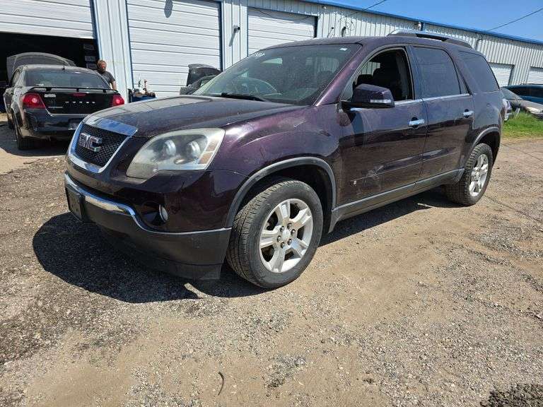 2009 GMC ARCADIA VIN# 1GKEV23DX9J104136 HAS KEY HAS TITLE RUNS AN DRIVES