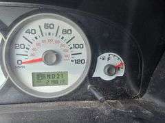 2006 FORD ESCAPE VIN# 1FMYU4116KA37805 HAS KEY HAS TITLE RUNS AN DRIVES HAS COLD AC AT TIME OF PICTURES
