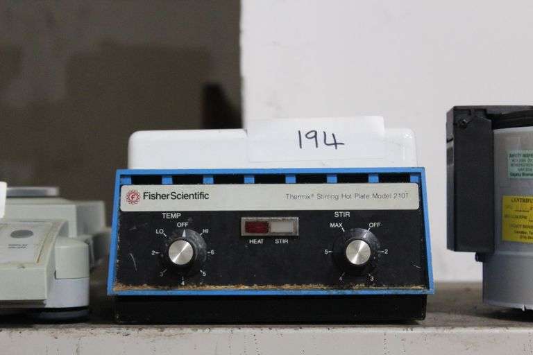 FISHER SCIENTIFIC THERMIX STIRRING HOT PLATE MODEL 210T