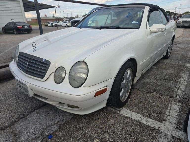 2003 MERCEDES CLK320 HAS KEY HAS TITLE RUNS&DRIVES (REPOSSESSION)