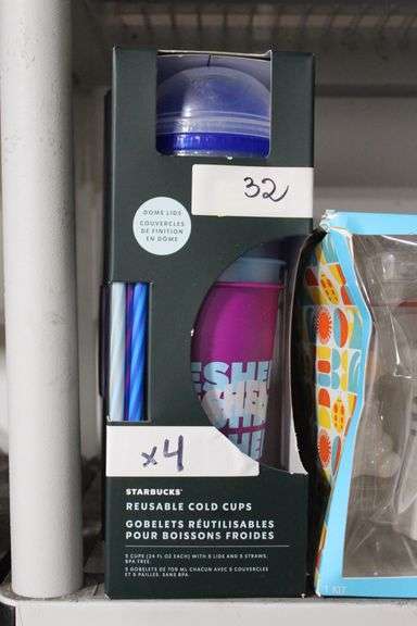 STARBUCKS REUSABLE COLD CUPS 24FL OZ WITH LID & STRAWS