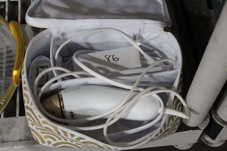 BRAUUN SILK EXPERT PRO 5 BEAUTY MACHINE WITH ATTACHMENT AND CASE