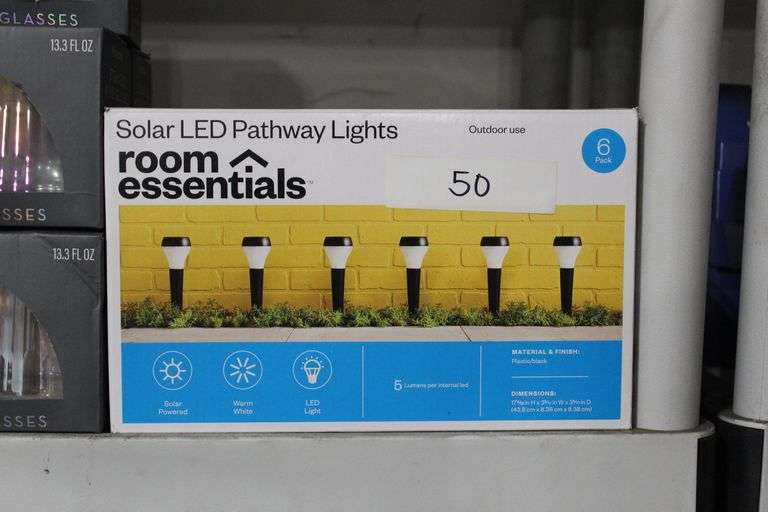 ROOM ESSENTIALS SOLAR LED PATHWAY LIGHTS FOR OUTDOOR USE SET OF 6