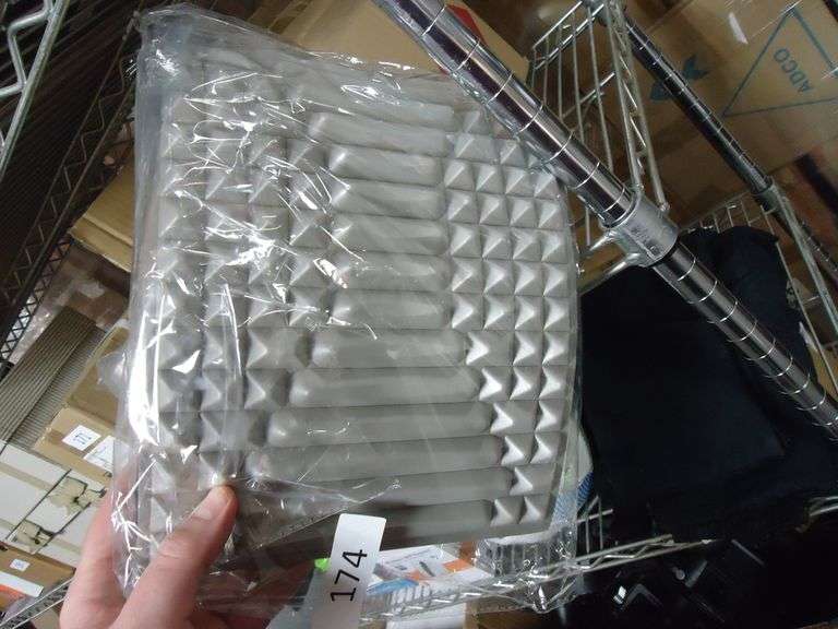 NEW! FOAM BACK STRETCHER