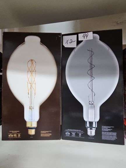 GE VINTAGE STYLE 6.5W DIMMABLE MEDIUM BASE LED LARGE BULBS INCLUDING SMOKE FINISH COOL MODERN LIGHT ; AND AMBER GLASS WARM CANDLE LIGHT