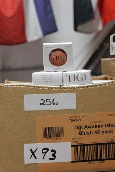 TIGI COSMETICS 764048 AWAKEN GLOW BLUSH 0.07OZ