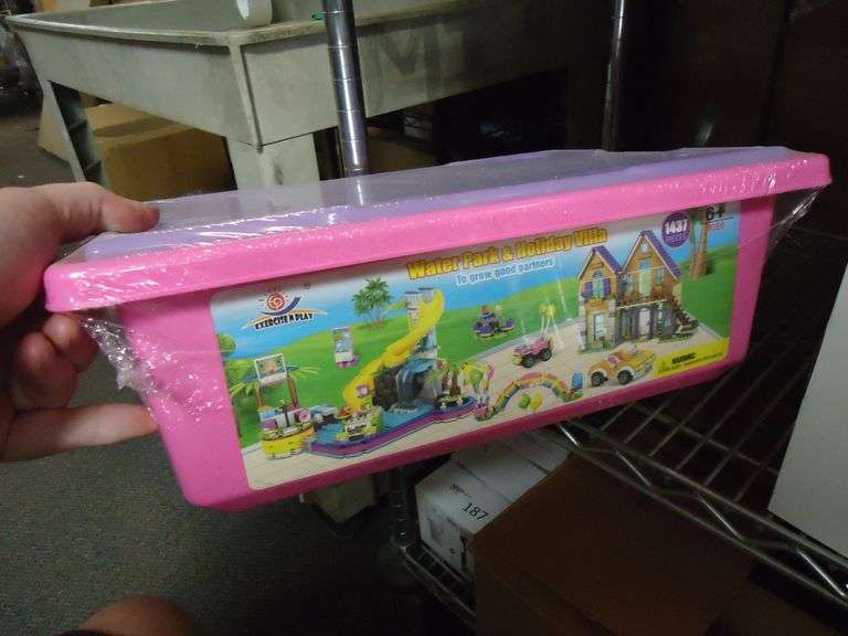 NEW! WATER PARK AND HOLIDAY VILLA LEGO-LIKE BLOCK SET