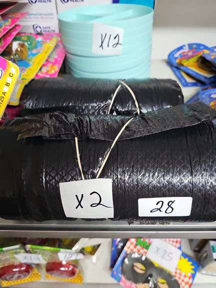 BLACK KITCHEN TRASH BAGS