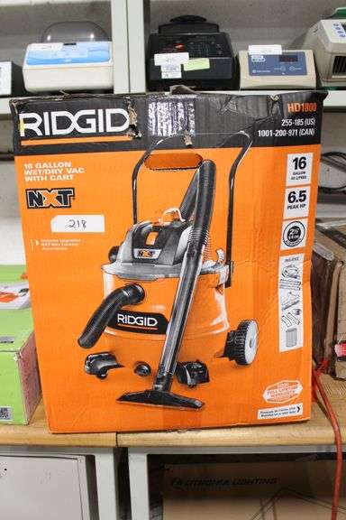 RIDGID 16GAL WET/DRY VAC WITH CART 6.5HP NXT MAX LOCKING ACCESSORIES INCLD.