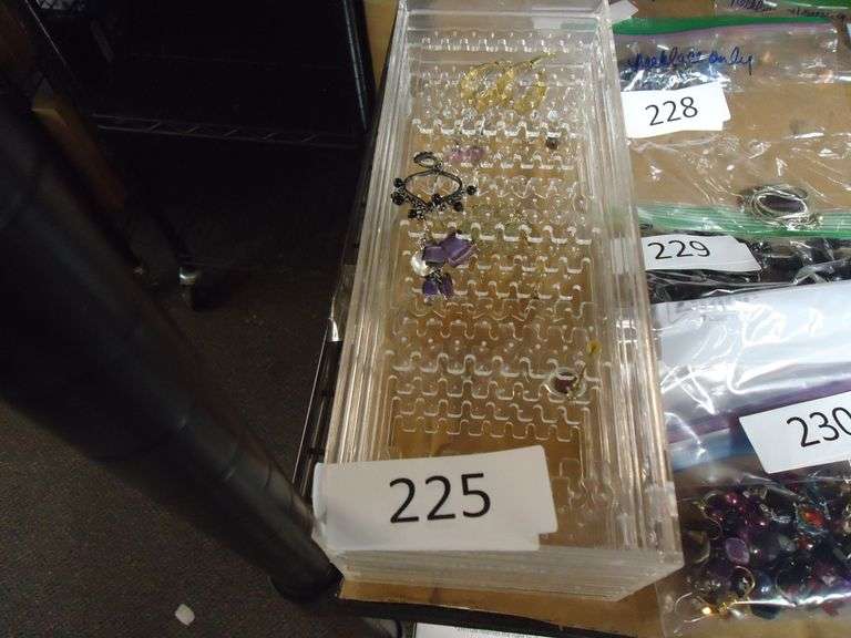 JEWELRY STORAGE CASE